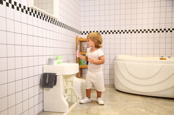 Plastic kinderwasbakstand EN71 gecertificeerd en handig voor thuis